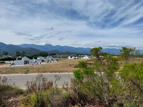 713 m² Land available in Robertson