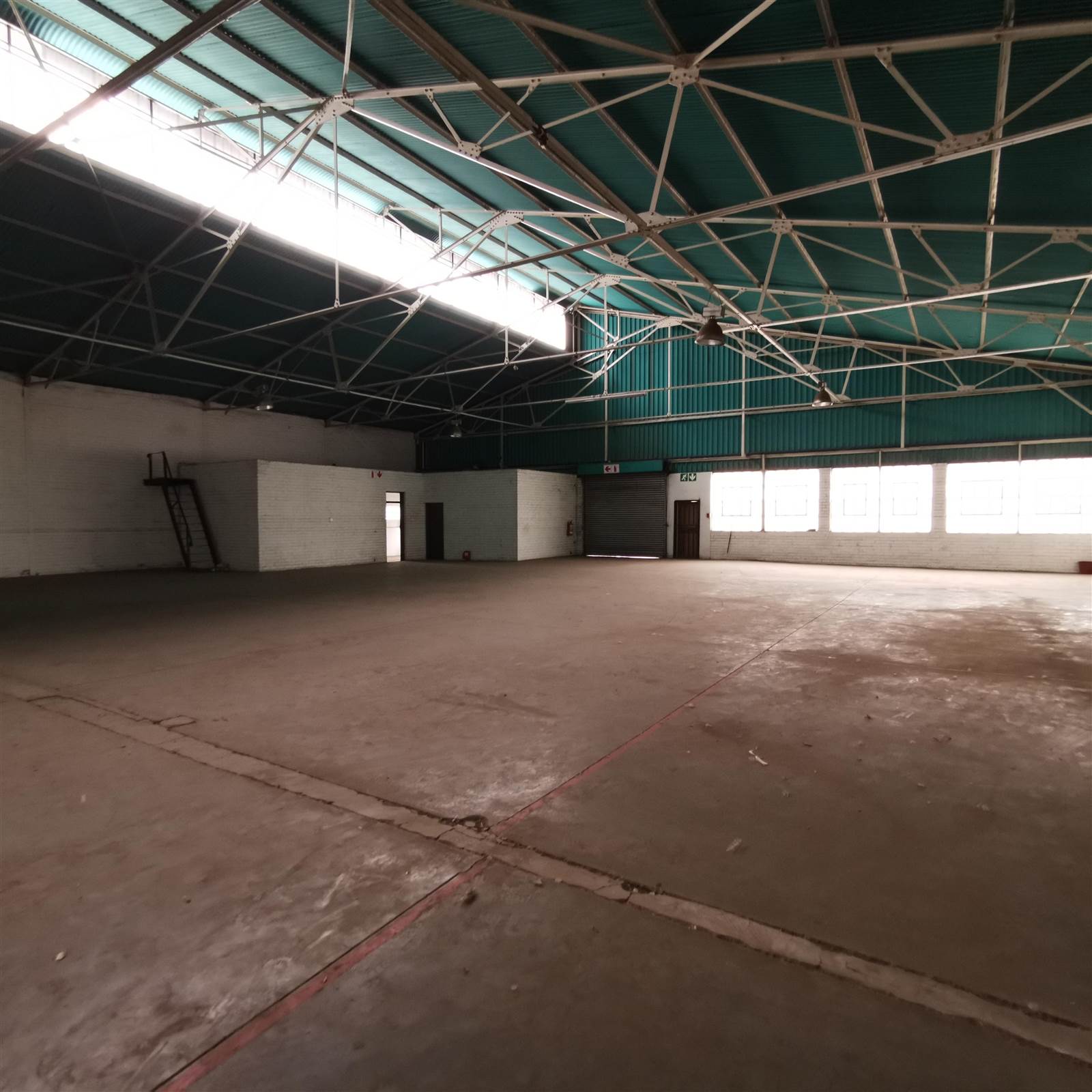 970  m² Industrial space in Anderbolt photo number 4