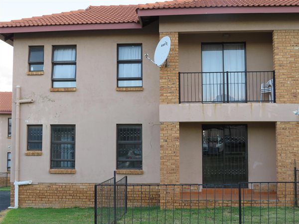 2 Bedroom Townhouse 2 Bedroom Townhouse