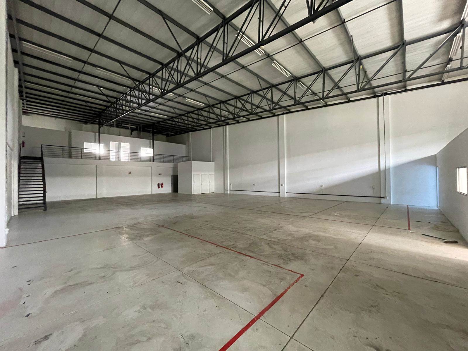 498  m² Industrial space in Laser Park photo number 5