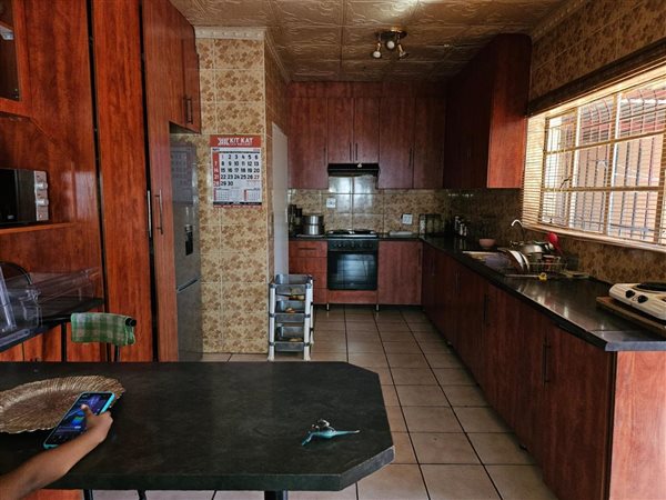 3 Bed House in Wespark