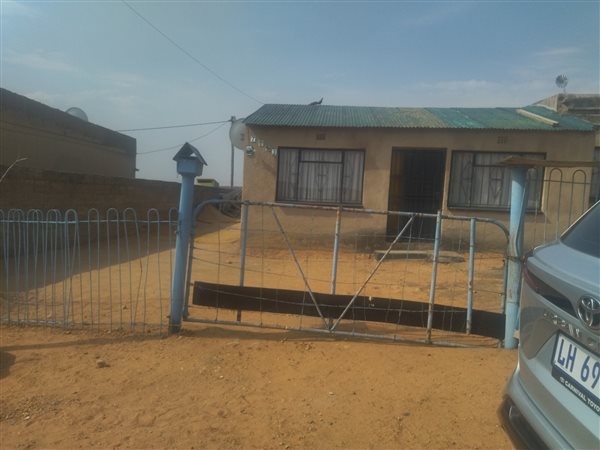 2 Bedroom House