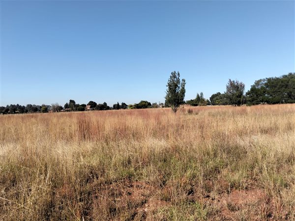 24 m² Land 24 m² Land