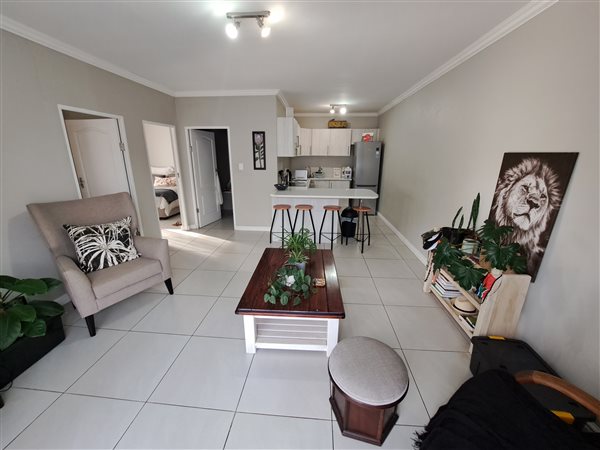 2 Bedroom House 2 Bedroom House