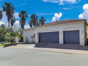 5 Bed House in Dainfern Ridge