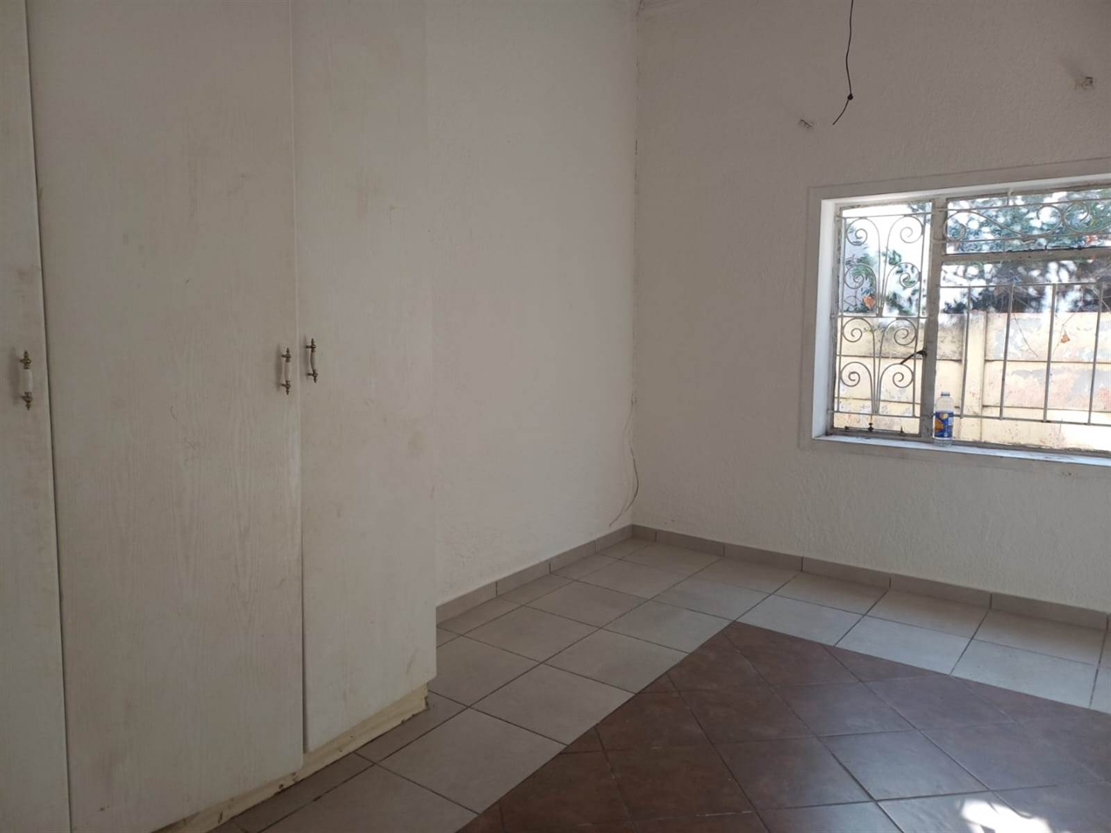 2 Bed House in Turffontein photo number 17