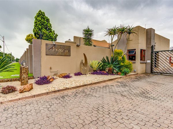 2 Bedroom Townhouse 2 Bedroom Townhouse