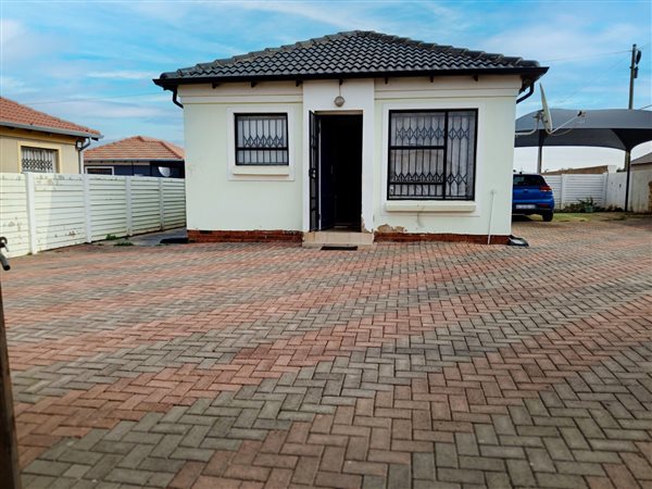 2 Bedroom House 2 Bedroom House