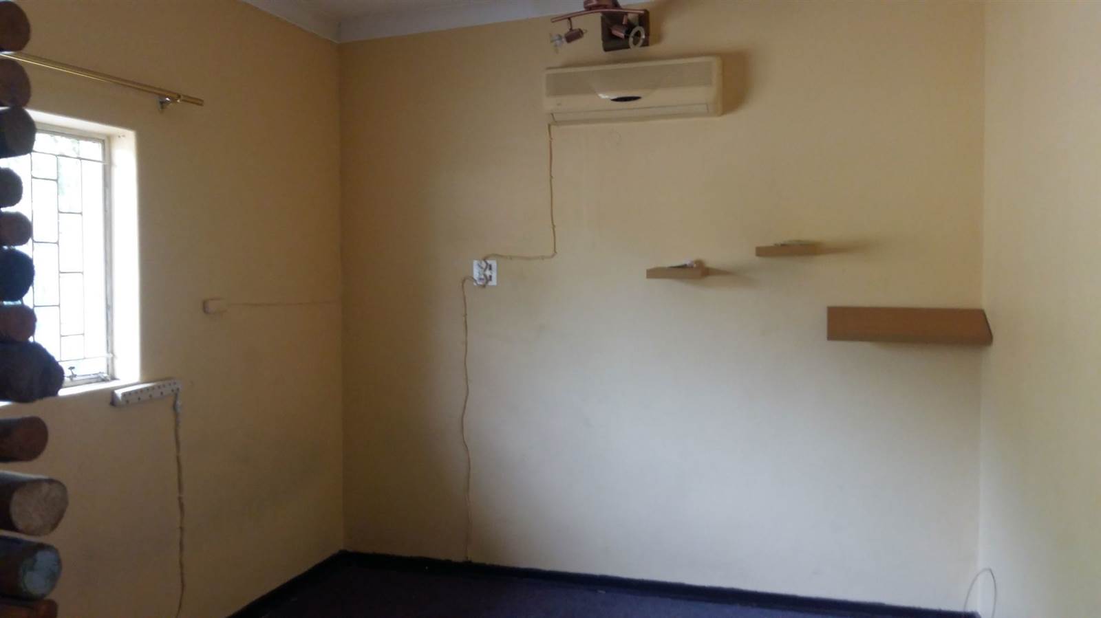 3 Bed Townhouse in Phalaborwa photo number 7