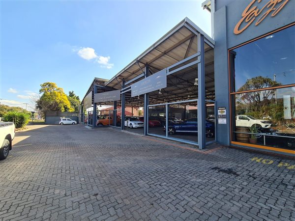 2000  m² Commercial space