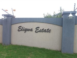 986 m² Land available in Three Rivers East