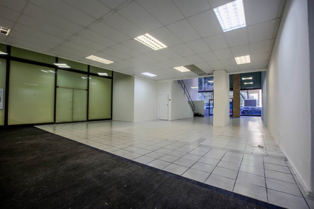 231  m² Retail Space in Cape Town City Centre photo number 4