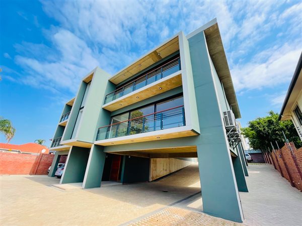 113  m² Commercial space in Durban North