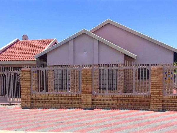 4 Bed House