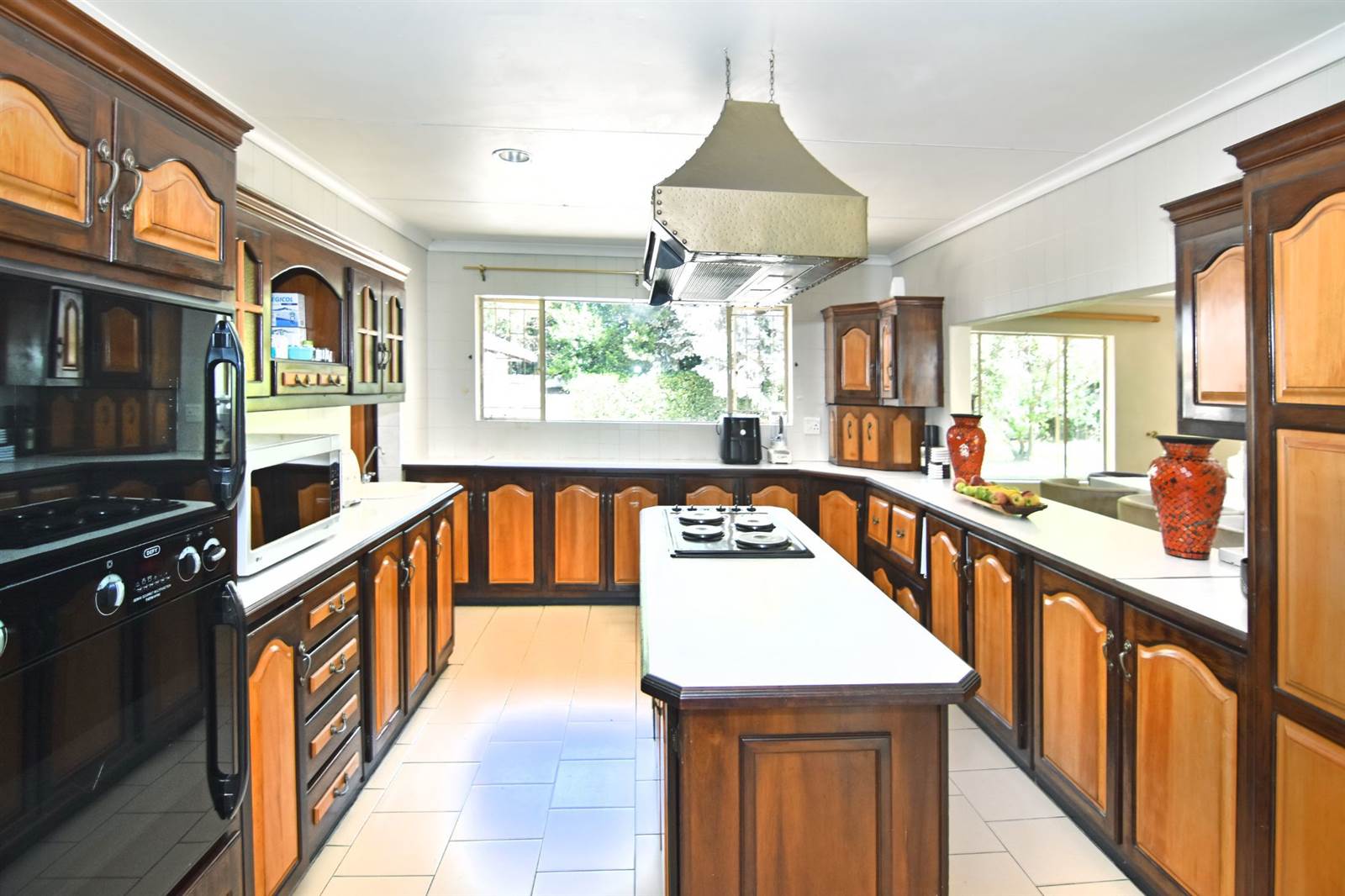 6 Bed House in Randjesfontein photo number 7