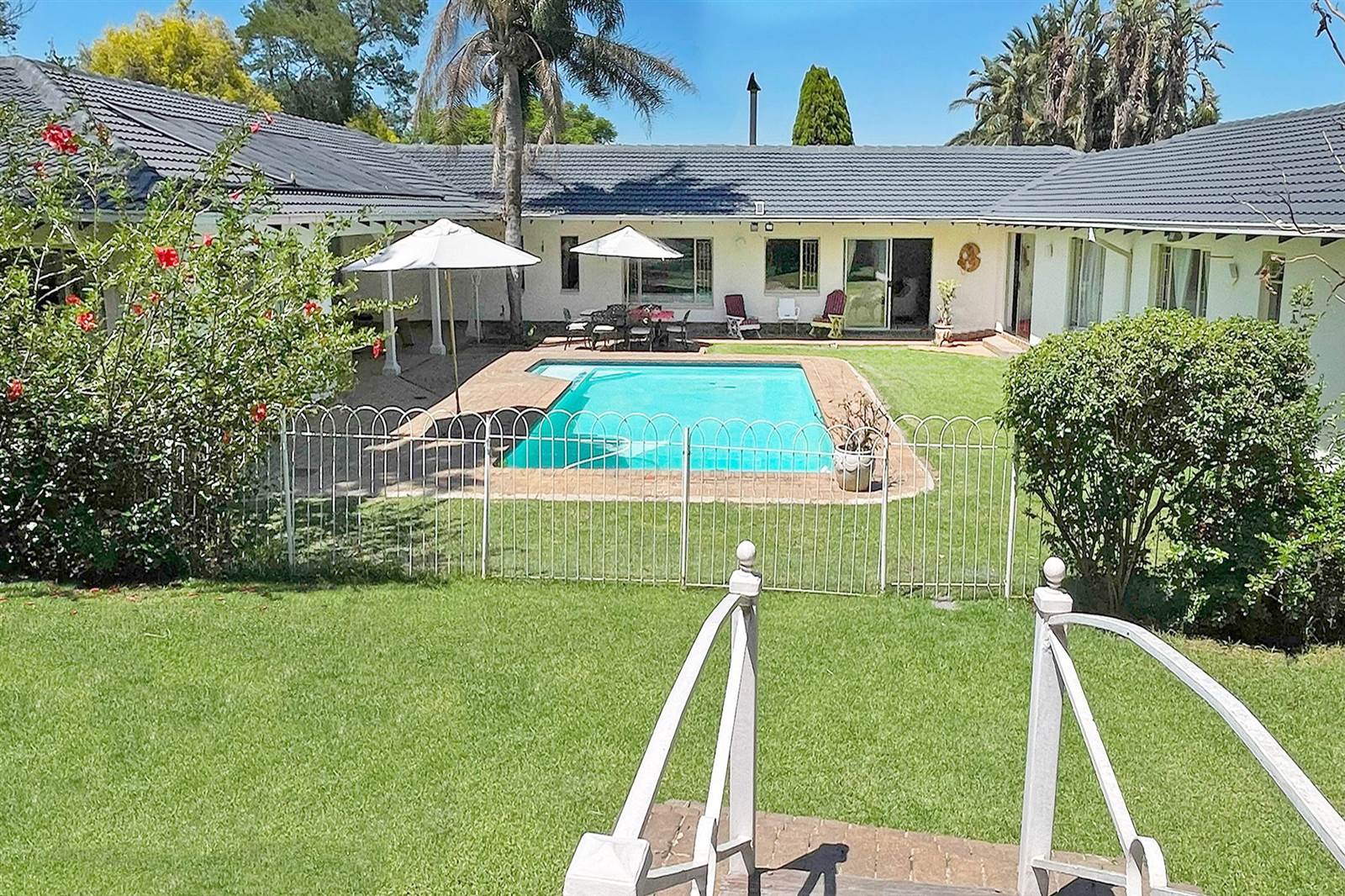 6 Bed House in Randjesfontein photo number 1