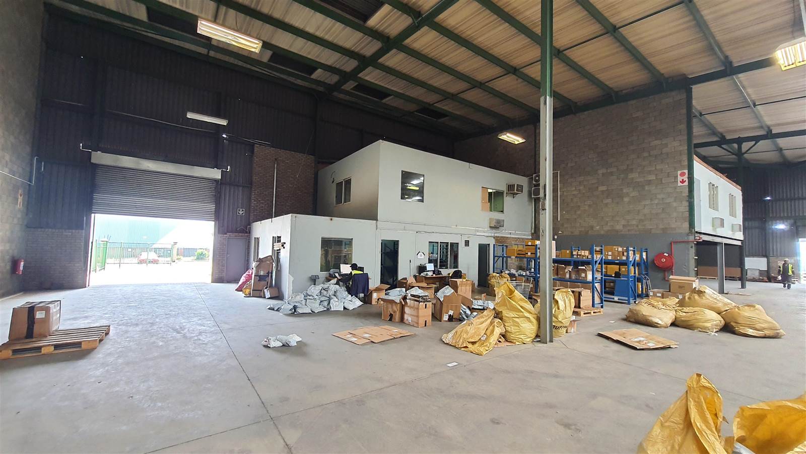 2345  m² Industrial space in Spartan photo number 3