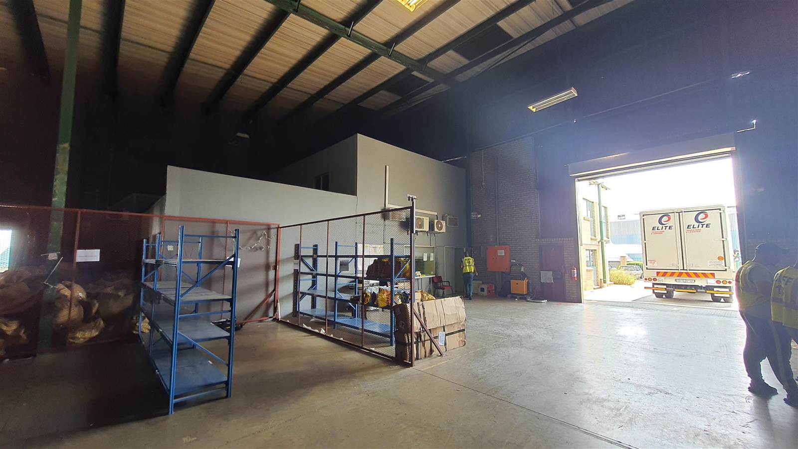 2345  m² Industrial space in Spartan photo number 11