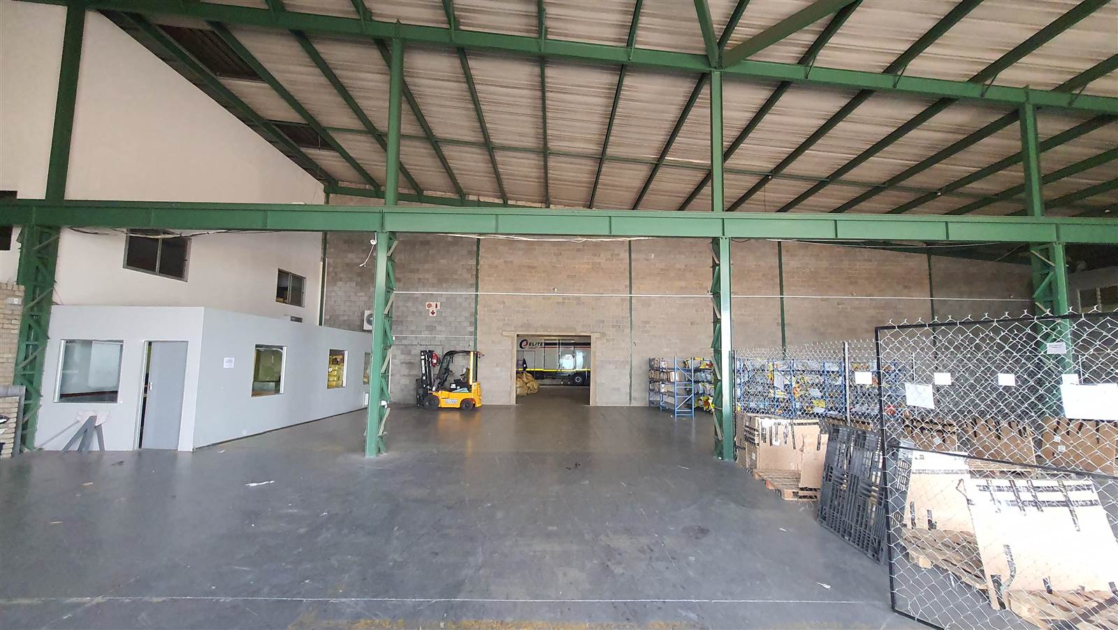 2345  m² Industrial space in Spartan photo number 14