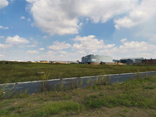 1643 m² Land available in Secunda