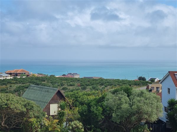 921 m² Land available in Dana Bay