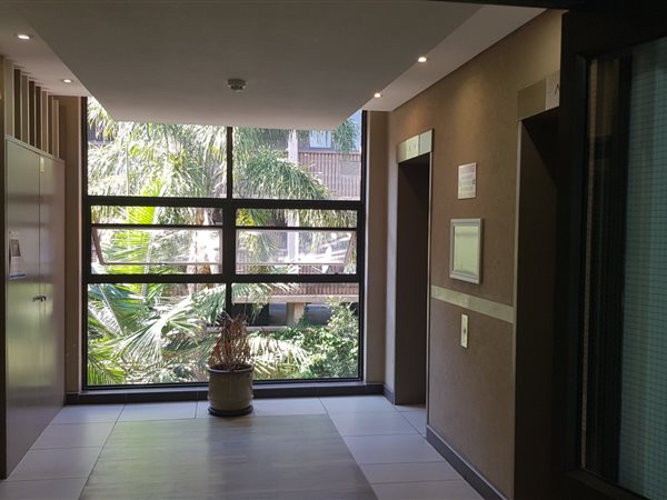 130  m² Office Space in Houghton Estate