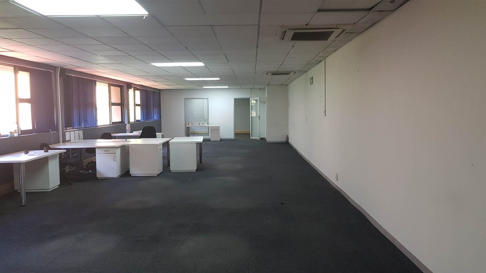 130  m² Office Space in Houghton Estate photo number 4