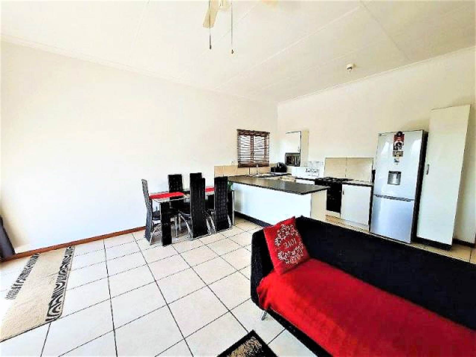 2 Bed House in Pinetown Central photo number 14