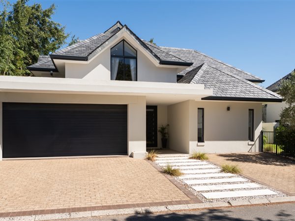4 Bedroom House 4 Bedroom House