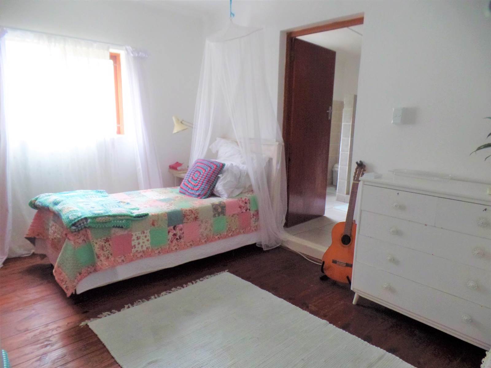 3 Bed House in Gansbaai and surrounds photo number 11