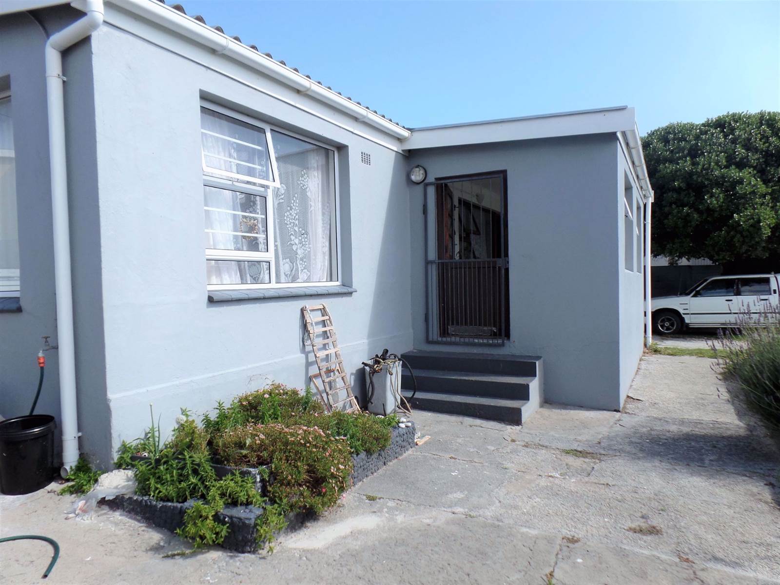 3 Bed House in Gansbaai and surrounds photo number 1