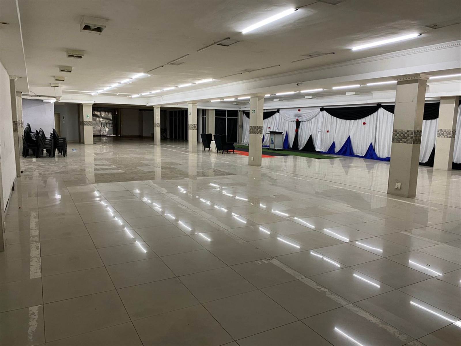 2270  m² Commercial space in Durban CBD photo number 3