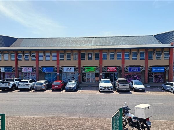 111  m² Commercial space in Richards Bay Central