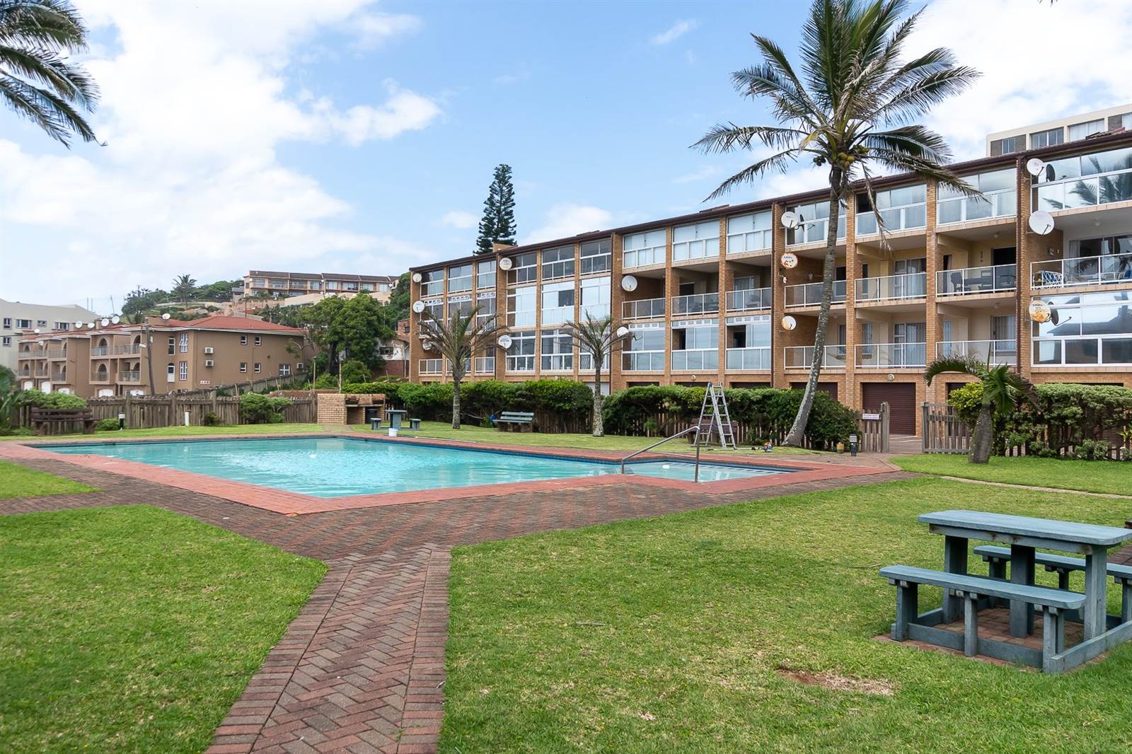 4 Bed Apartment in Winklespruit photo number 20