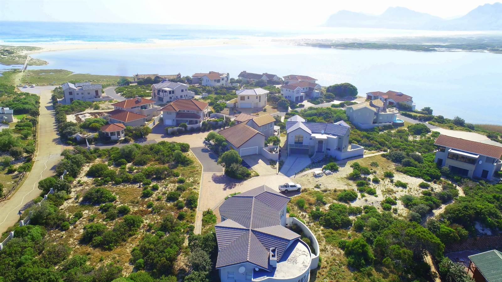 570 m² Land available in Sandbaai photo number 1