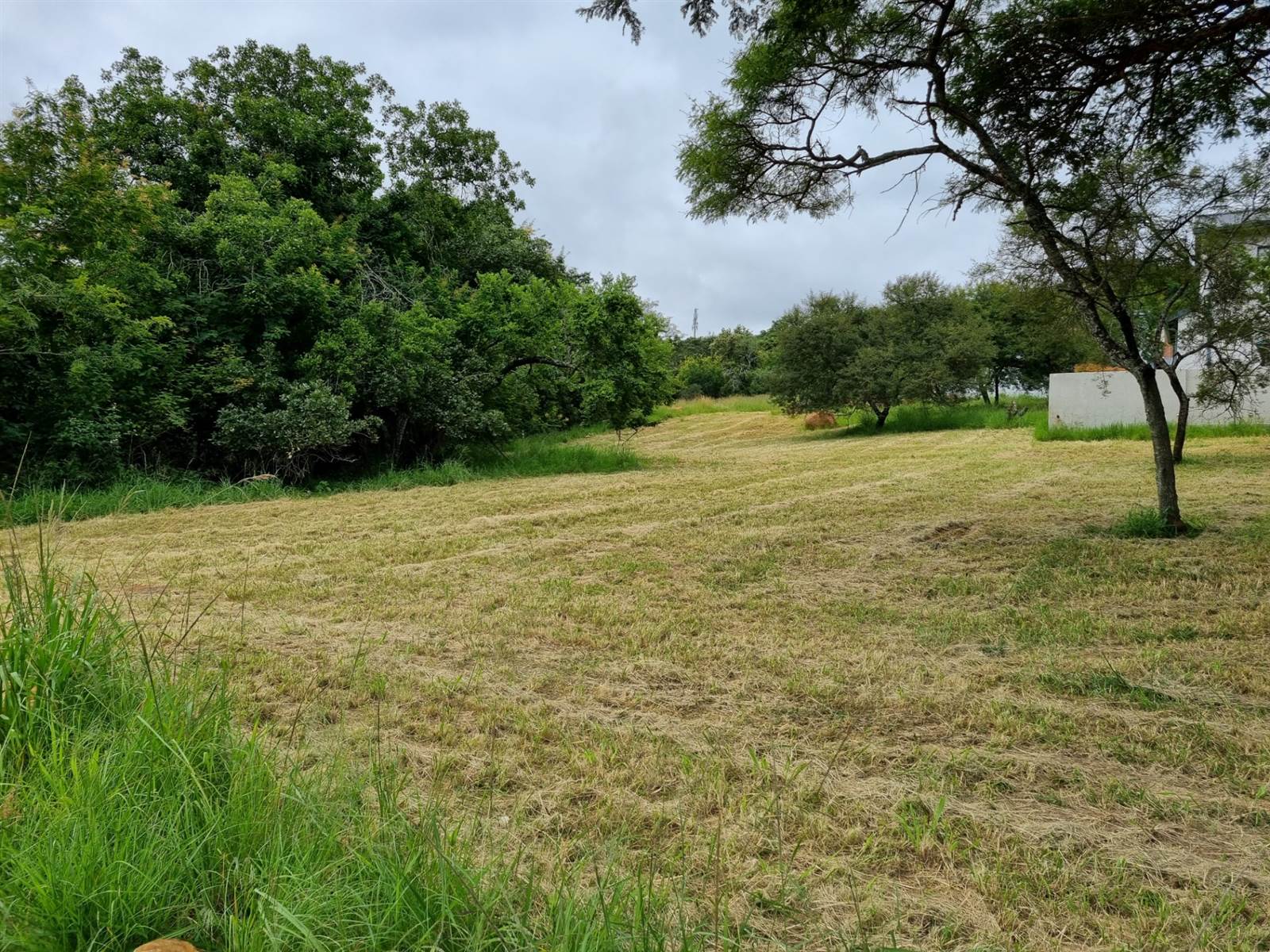 995 m² Land available in Sonheuwel photo number 2