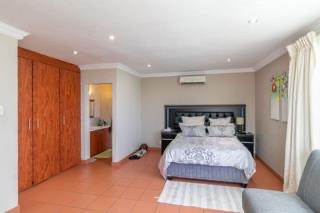 4 Bed House in Linksfield Ridge photo number 8