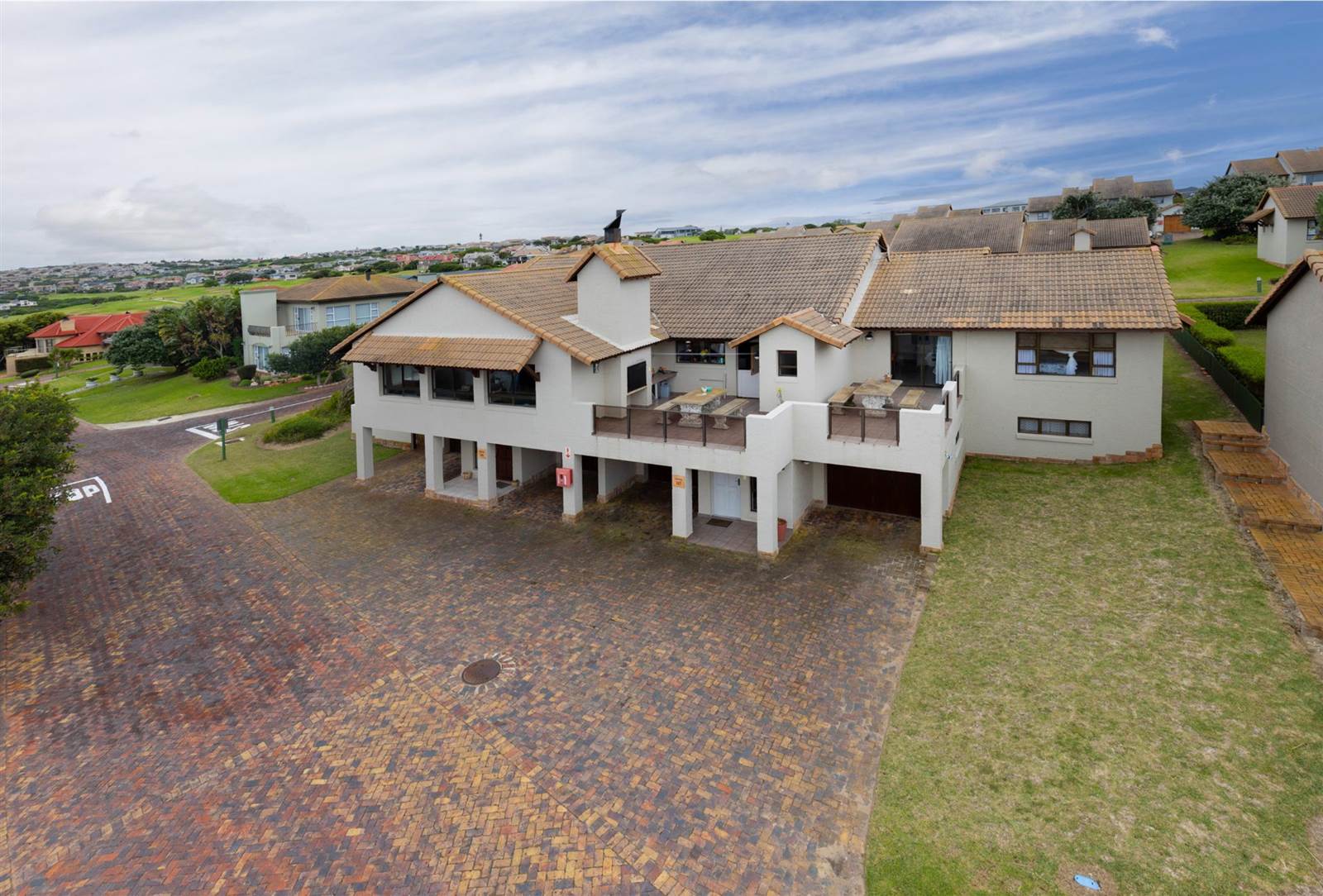3 Bed Townhouse in Mossel Bay Golf Estate photo number 22