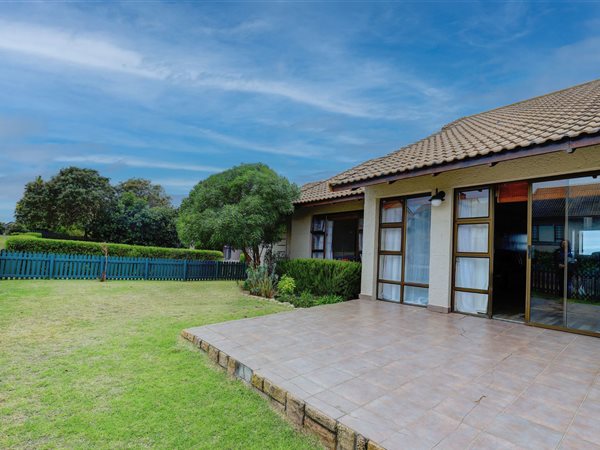 3 Bed Townhouse in Mossel Bay Golf Estate
