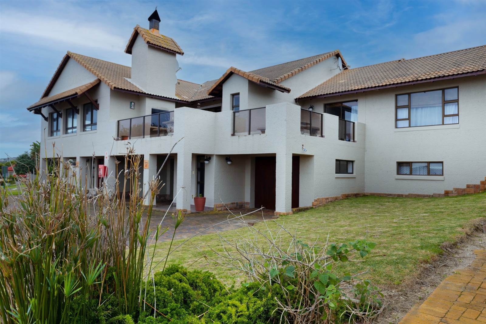 3 Bed Townhouse in Mossel Bay Golf Estate photo number 30