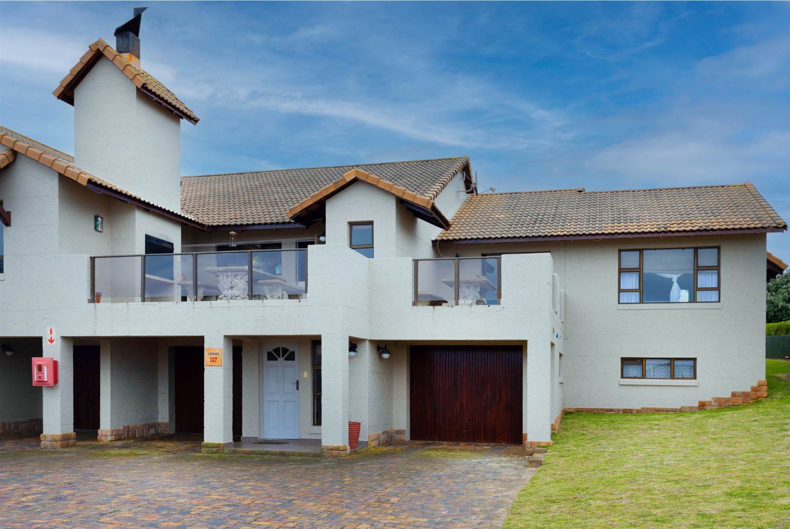 3 Bed Townhouse in Mossel Bay Golf Estate photo number 23