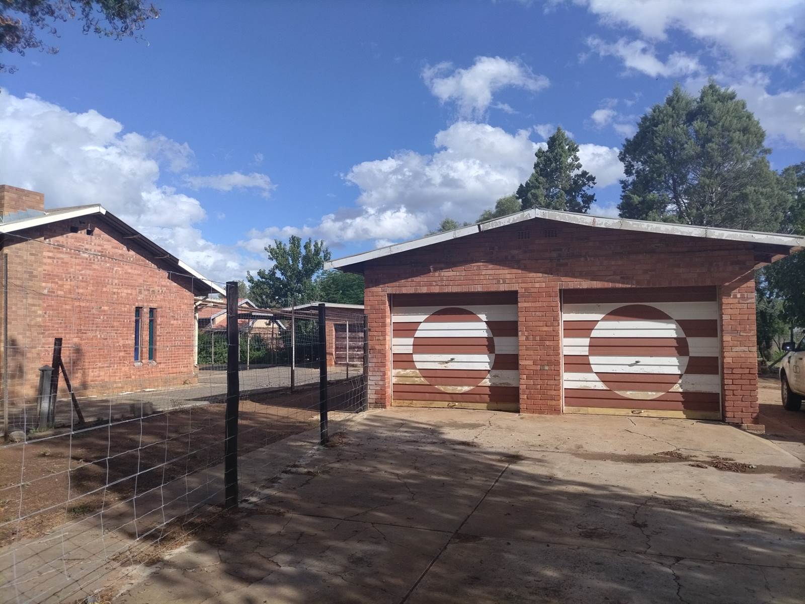 4 Bed House in Vryburg photo number 10