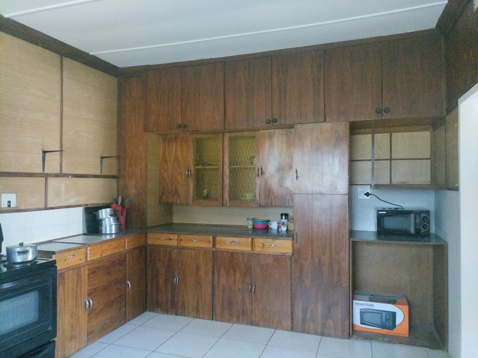 4 Bed House in Vryburg photo number 4