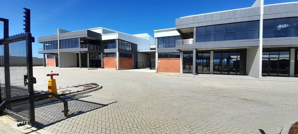870  m² Commercial space in Pacaltsdorp photo number 3