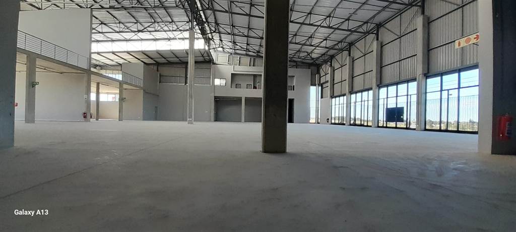870  m² Commercial space in Pacaltsdorp photo number 14