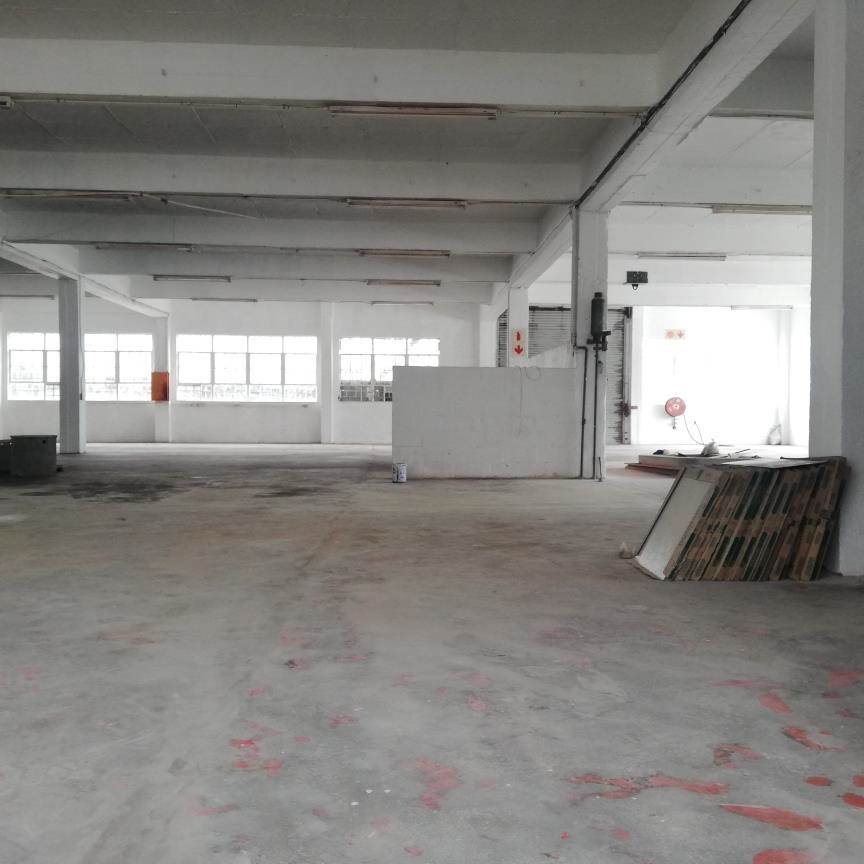 980  m² Industrial space in Mountain Ridge photo number 3