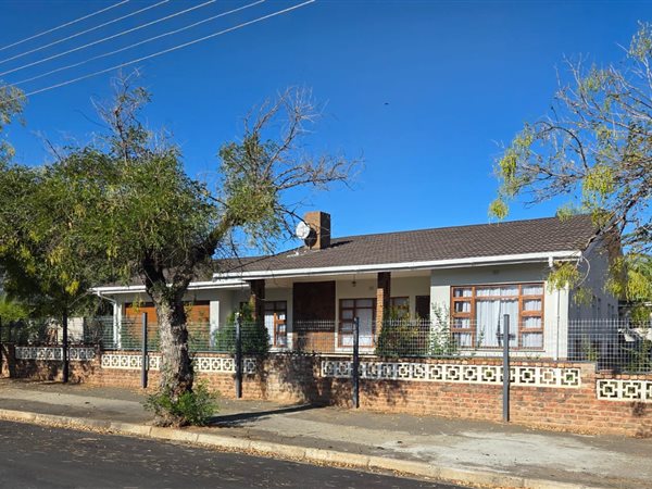 3 Bedroom House 3 Bedroom House