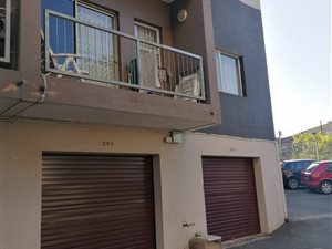 2 Bed Townhouse in Woodhurst