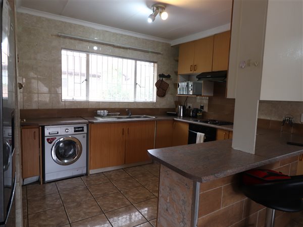 3 Bed Cluster in Birchleigh North