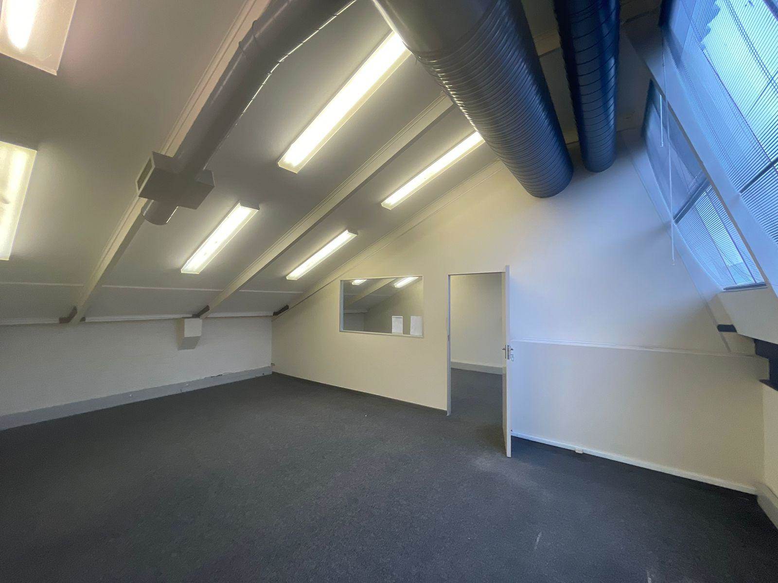 242  m² Commercial space in Observatory photo number 15